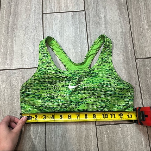 Nike Pro Womens Green Racerback Sports Bra Size Medium - Picture 2 of 5